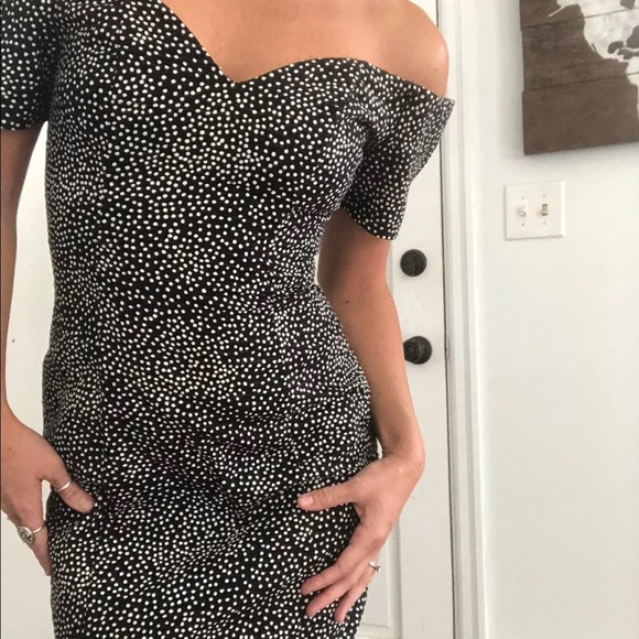 All that jazz 90s off the shoulder formal dress - Picture 6 of 6